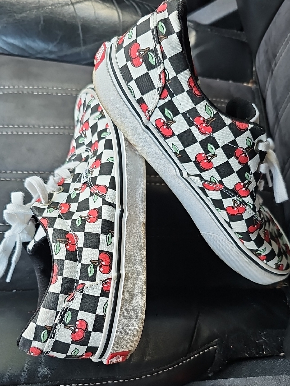 Vans Doheny Black White Checkerboard Sneakers with Red Cherry Print Size 9 - Picture 4 of 8